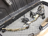 Nova Compound Bow w/ Case & More #06086835